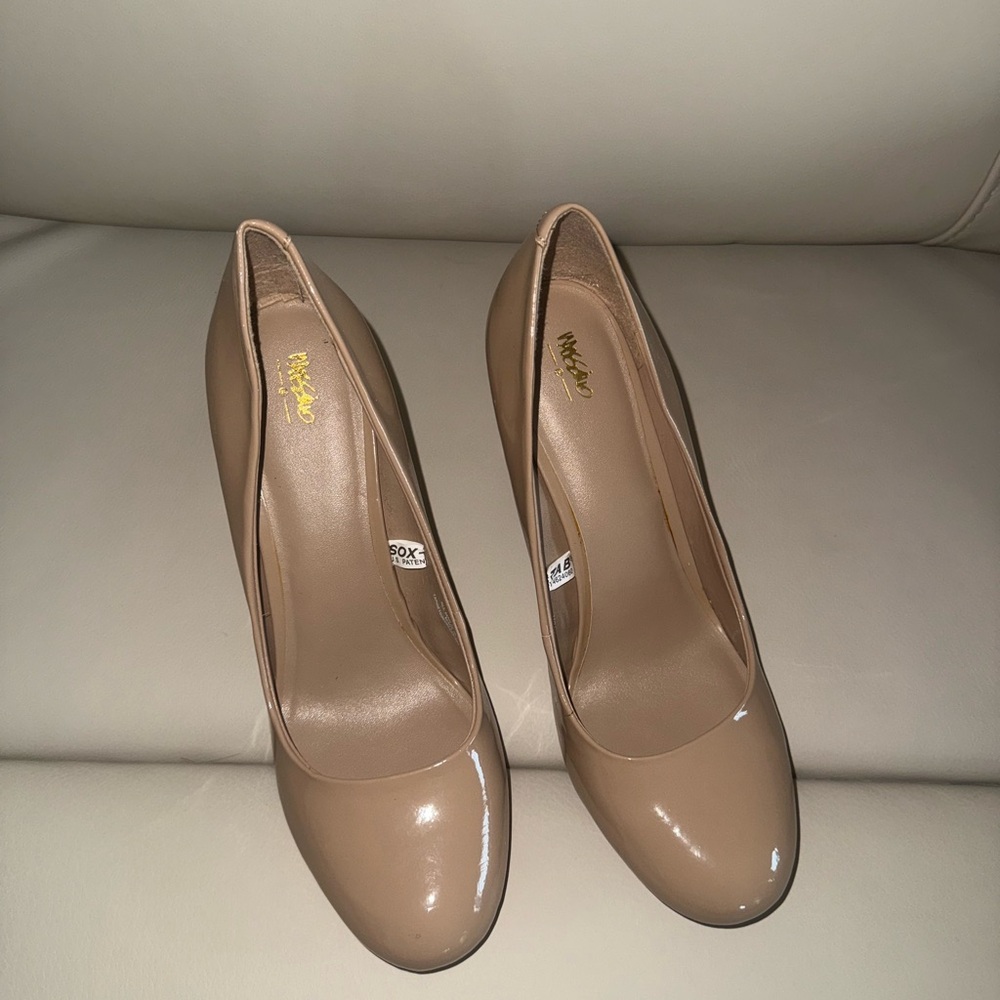 Mossimo Supply Co. Nude Heels